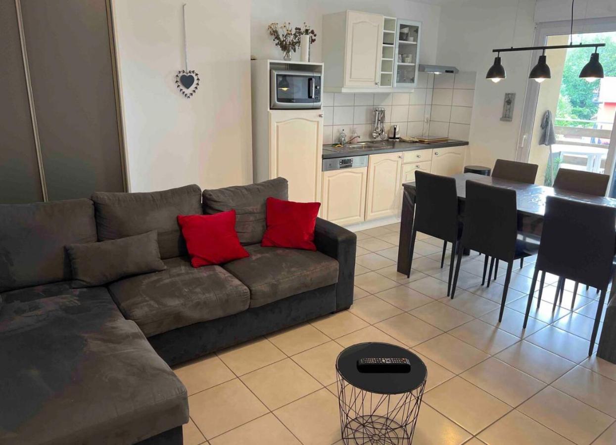 Magnifique T3 Avec Balcon Vue Montagne , Plein Centre Et Proche Du Lac Gérardmer Exterior foto